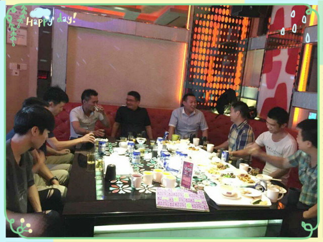 廣州蜜桃成人在线免费视频設計公司唱K活動.jpg