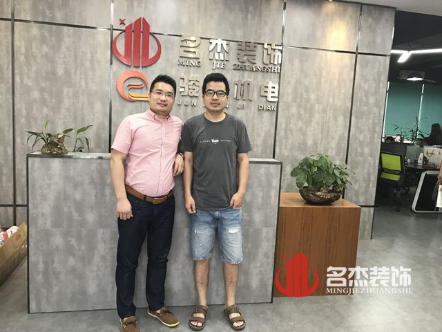 辦公室蜜桃成人在线免费视频.jpg