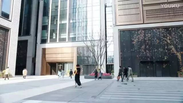 辦公室蜜桃成人在线免费视频.jpg