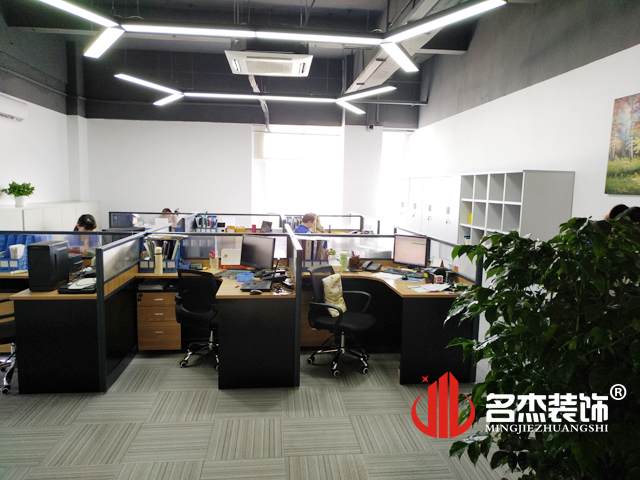 精信辦公室蜜桃成人在线免费视频完工照.jpg