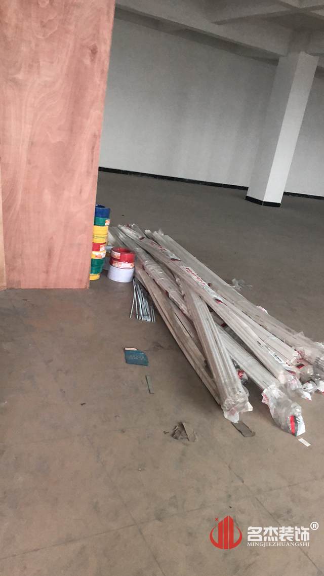 辦公室蜜桃成人在线免费视频施工照.jpg