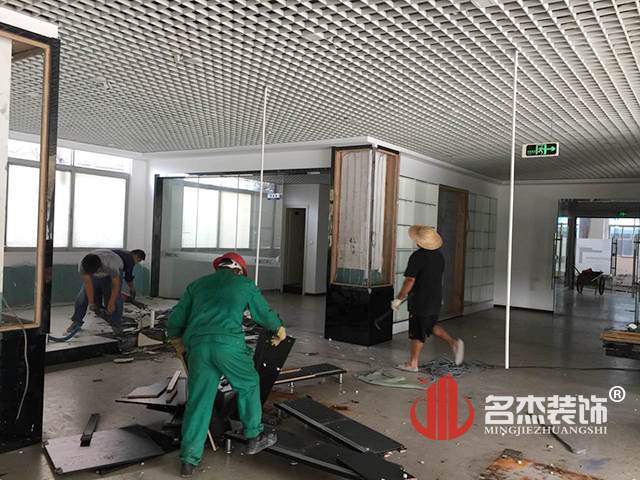 培訓學校蜜桃成人在线免费视频施工照.jpg 培訓學校蜜桃成人在线免费视频施工照.jpg