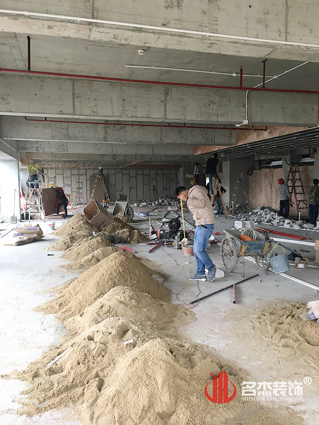 辦公室蜜桃成人在线免费视频開工照.jpg