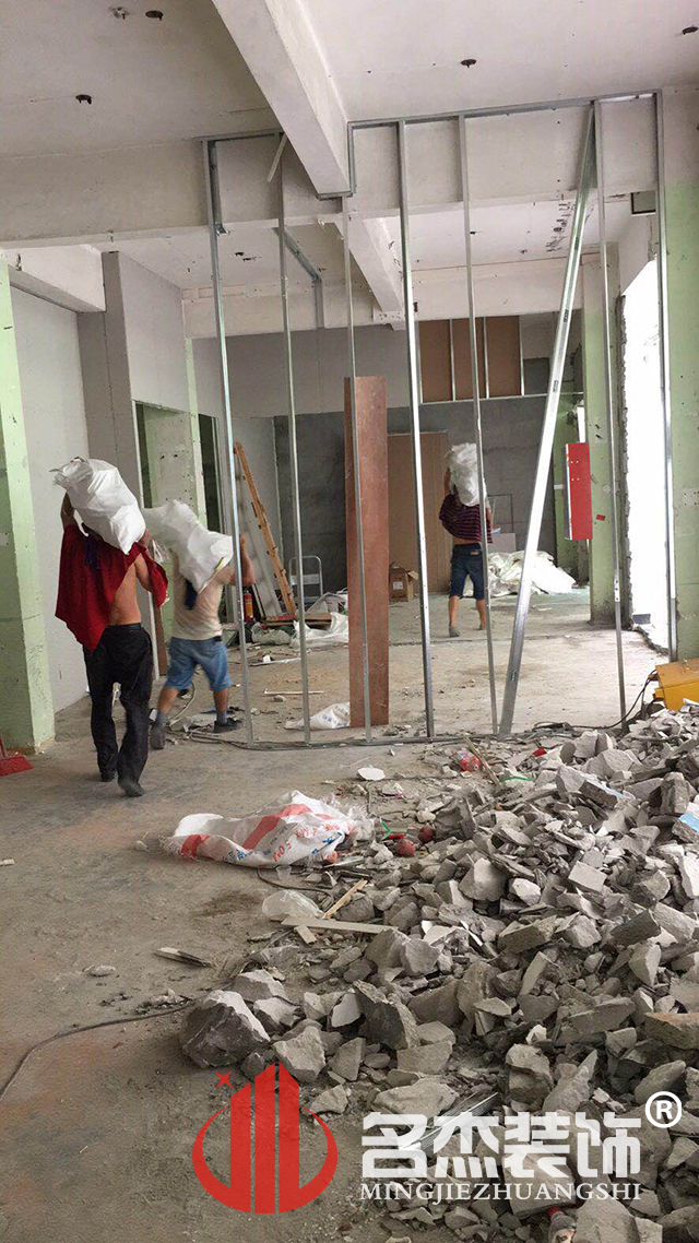 辦公室蜜桃成人在线免费视频