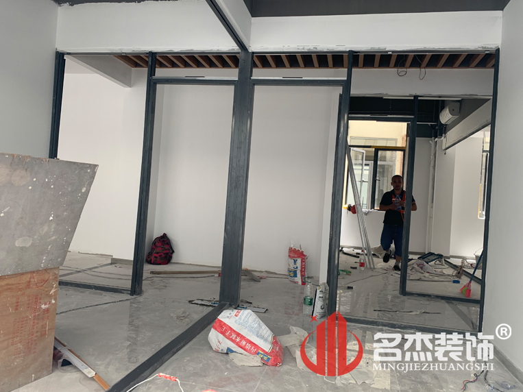 辦公室蜜桃成人在线免费视频