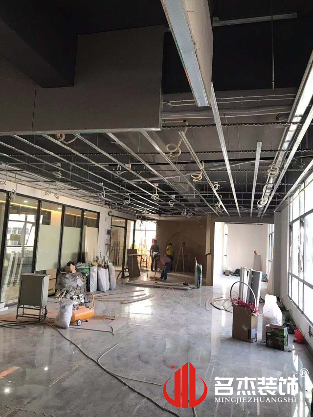 辦公室蜜桃成人在线免费视频
