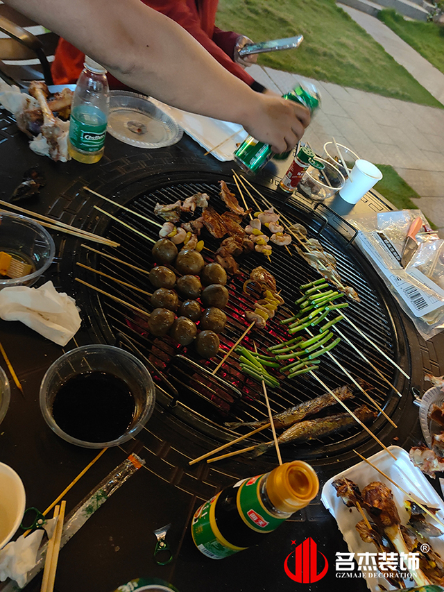 蜜桃视频黄色网站入口裝飾遊記