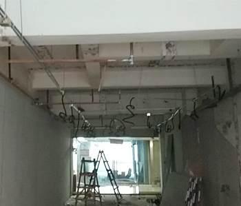 優佳尚品300方辦公室蜜桃成人在线免费视频施工現場
