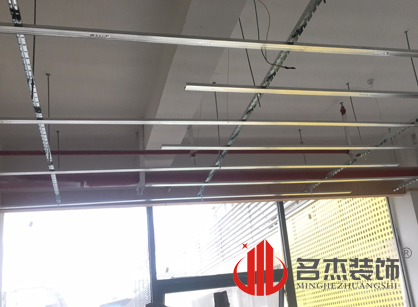 巡工地日記，美容教育培訓機構蜜桃成人在线免费视频項目進行中