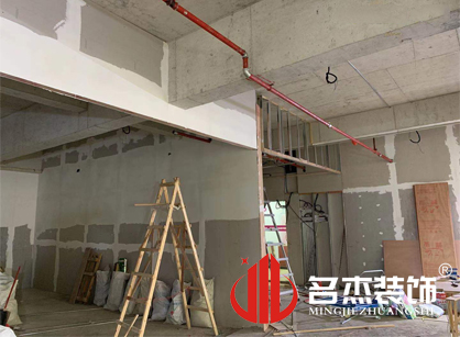 巡工地日記，美蓮葆化妝品辦公室蜜桃成人在线免费视频項目進行中