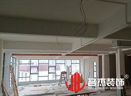 巡工地日記，大迪迪電子商務辦公室蜜桃成人在线免费视频項目進行中