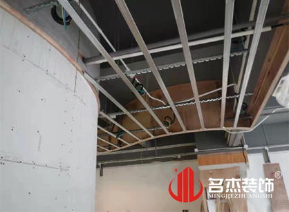 巡工地日記，鑒豐香精香料辦公室蜜桃成人在线免费视频項目緊張進行中